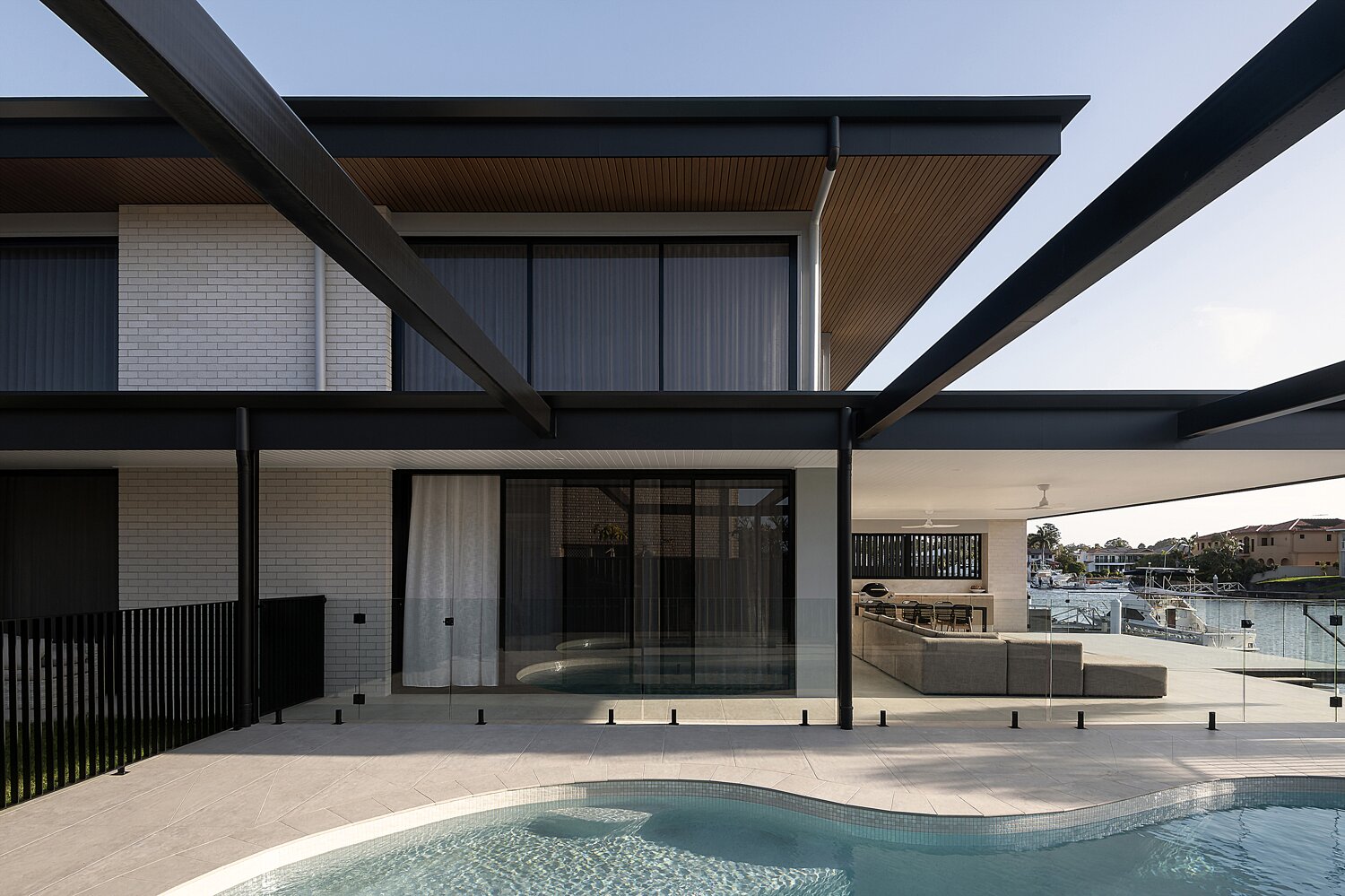 DORSAL DRIVE | Big House Little House - residential building design ...